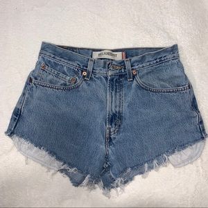 Vintage Levi’s 550 shorts